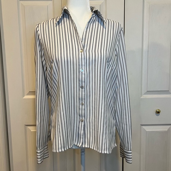 dressbarn Tops - 🍋 Dressbarn Black and White Striped Button Down Shirt - Size Large